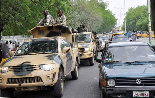 Nigerian-soldiers-on-patrol-in-Maiduguri